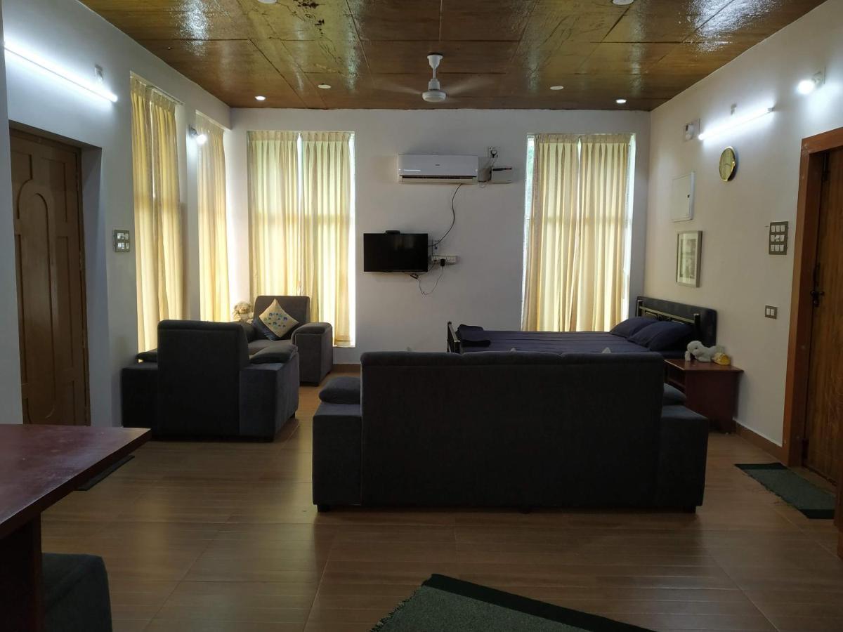 Waves Beach House Pondicherry Exterior foto