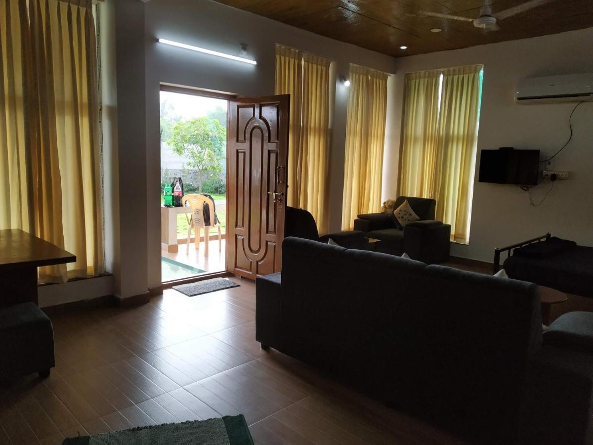 Waves Beach House Pondicherry Exterior foto